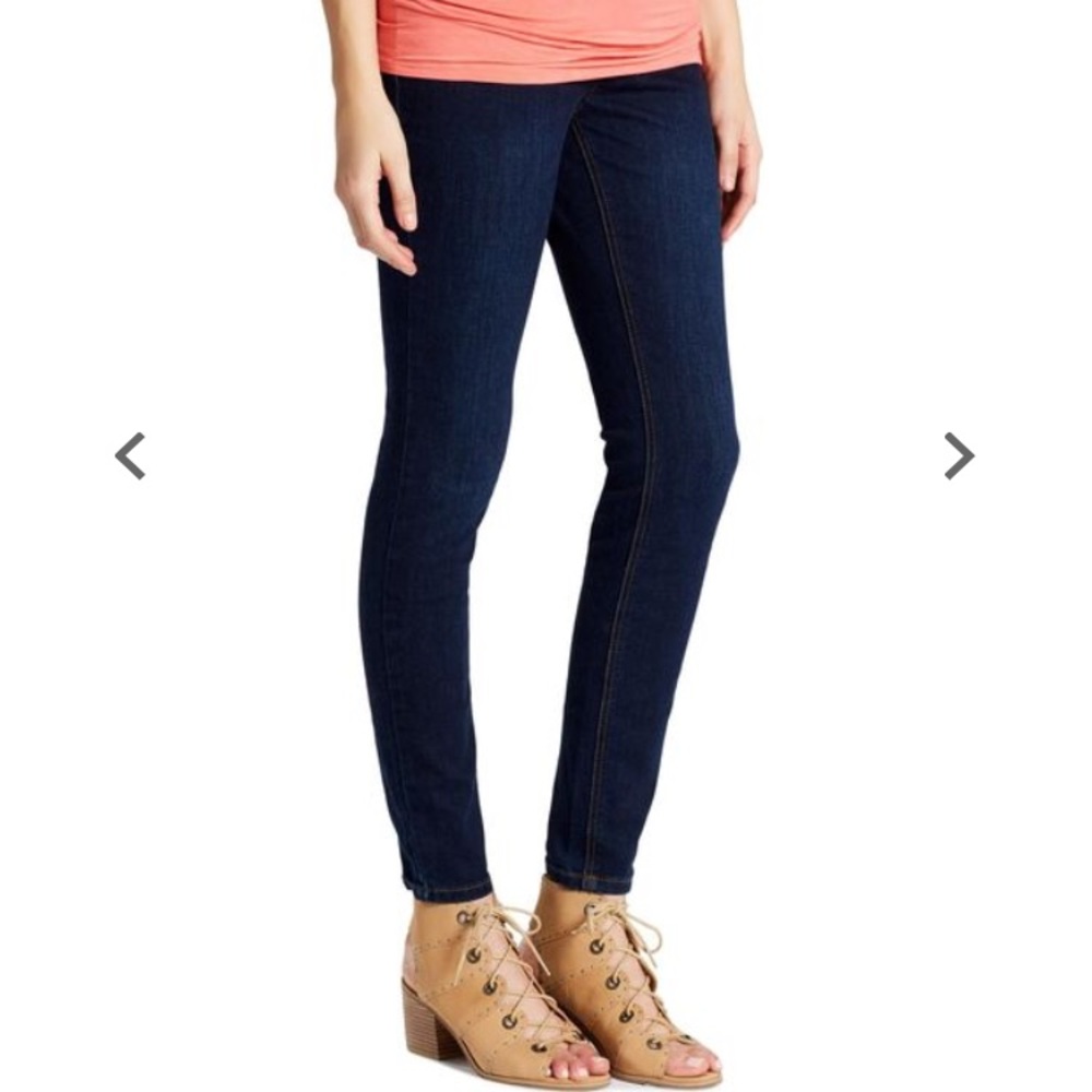 Jessica Simpson Secret Fit Belly Skinny Jeans